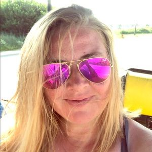 Meet your Posher, Lindsey